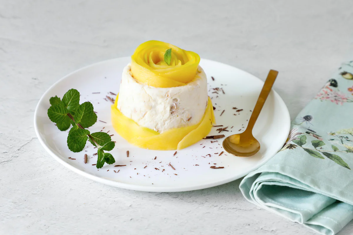 mini-charlotte-mango-e-colomba