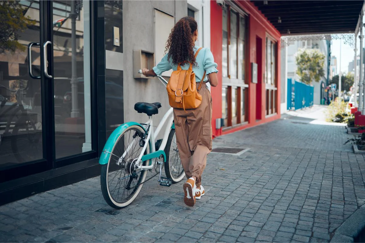 bici-elettrica-citta-vantaggi