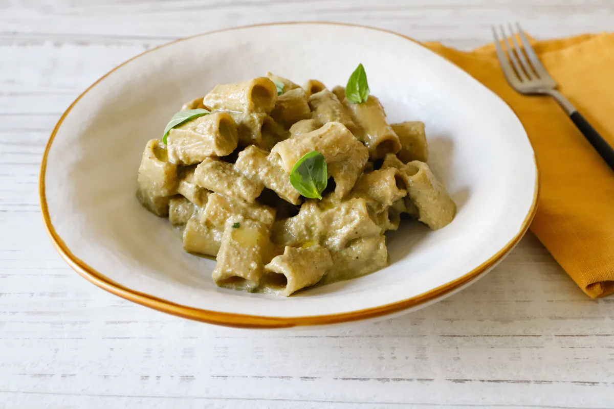 pasta-con-pesto-di-melanzane