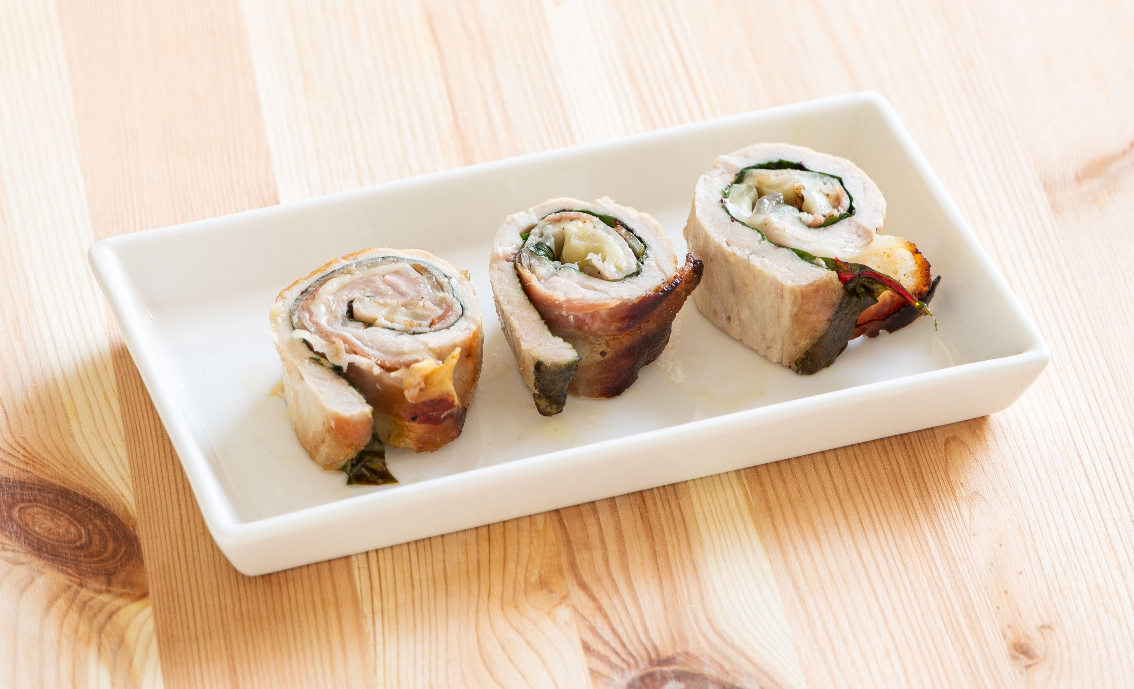 involtini-maiale-pancetta-provolone-biete-image