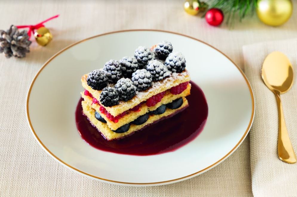 millefoglie-di-pandoro-e-frutti-di-bosco-thumbnail