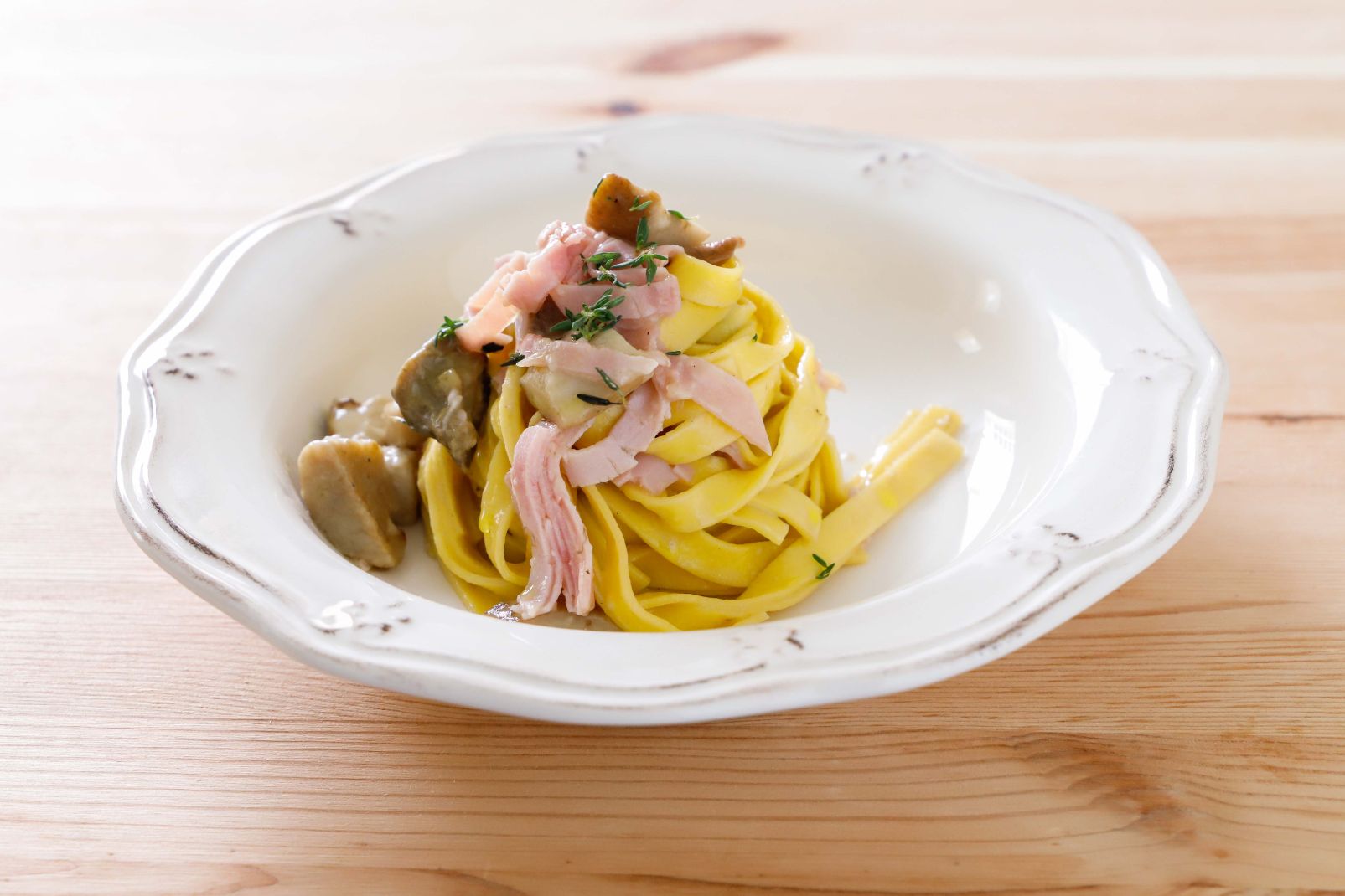 tagliatelle-ai-funghi-e-prosciutto-cotto-image
