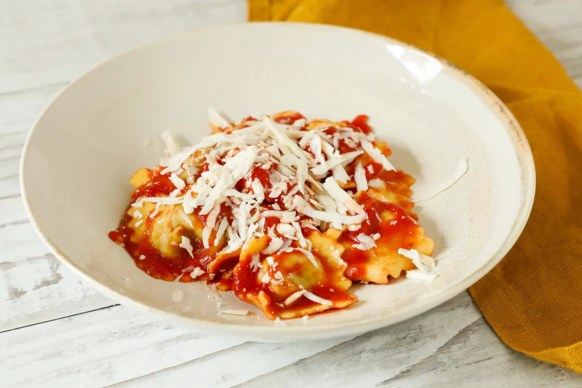 ravioli-ricotta-erbette-al-pomodoro