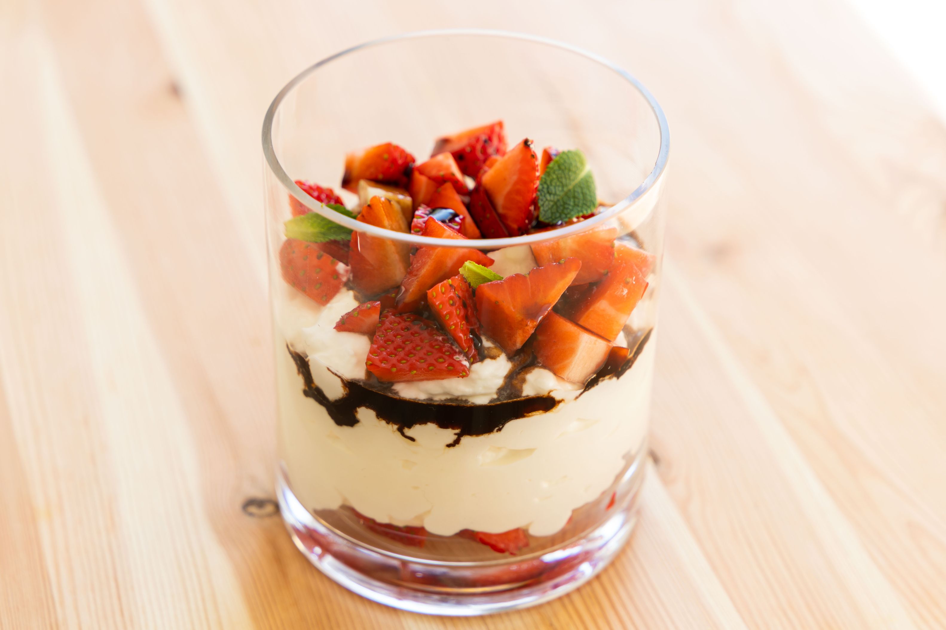 stracciatella-fragole-aceto-balsamico-thumbnail