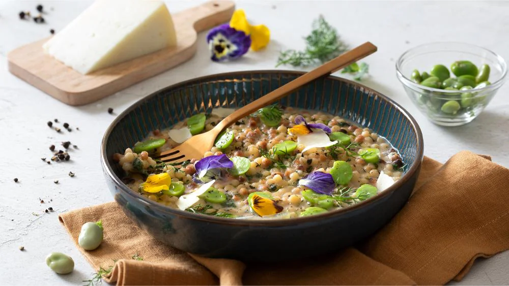 fregola-fave-fresche-e-pecorino-sardo