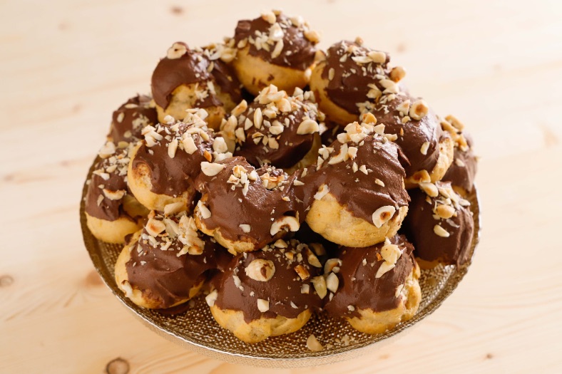 Bigne-con-crema-fondente-image